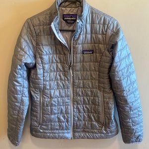 Womens patagonia nano puff full zip jacket size small.